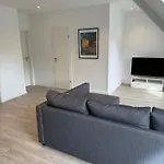 Moderne 2,5-Zimmer Wohnung In Toplage